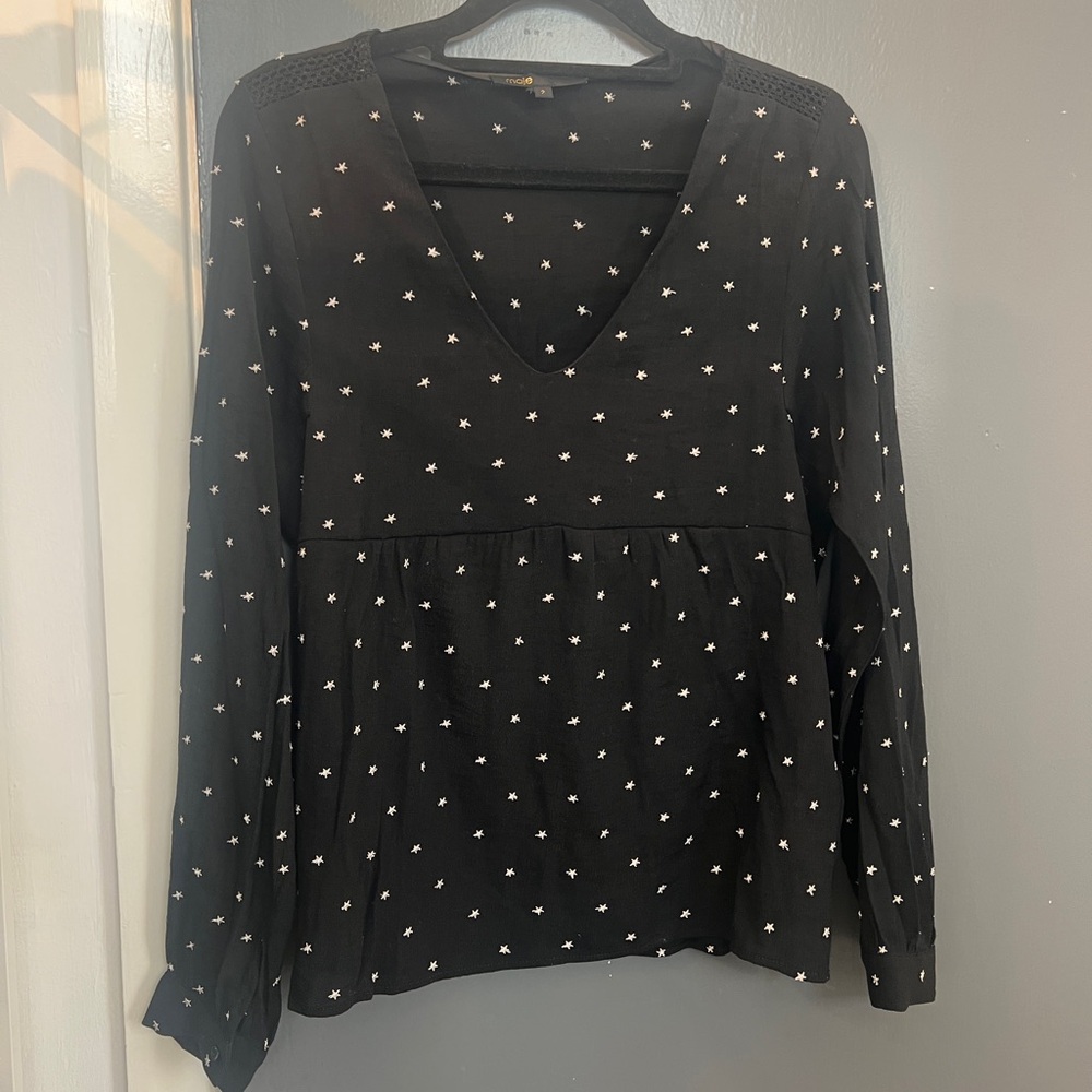Maja Blouse with Embroidered Stars